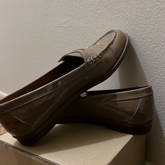 Ralph Lauren size8 - Picture 2 of 4